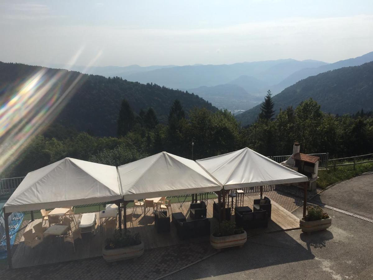 Albergo Croce D'Aune Pedavena Exterior photo
