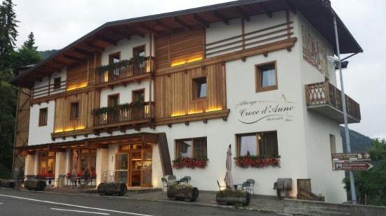 Albergo Croce D'Aune Pedavena Exterior photo