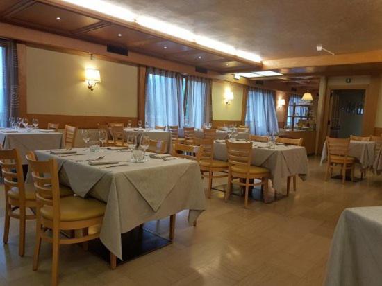 Albergo Croce D'Aune Pedavena Exterior photo
